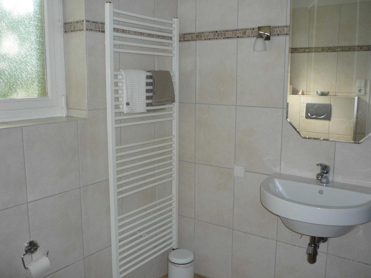 Eggers - Gemuetliche Ferienwohnung Im Erdgeschoss Wallsbull Kültér fotó